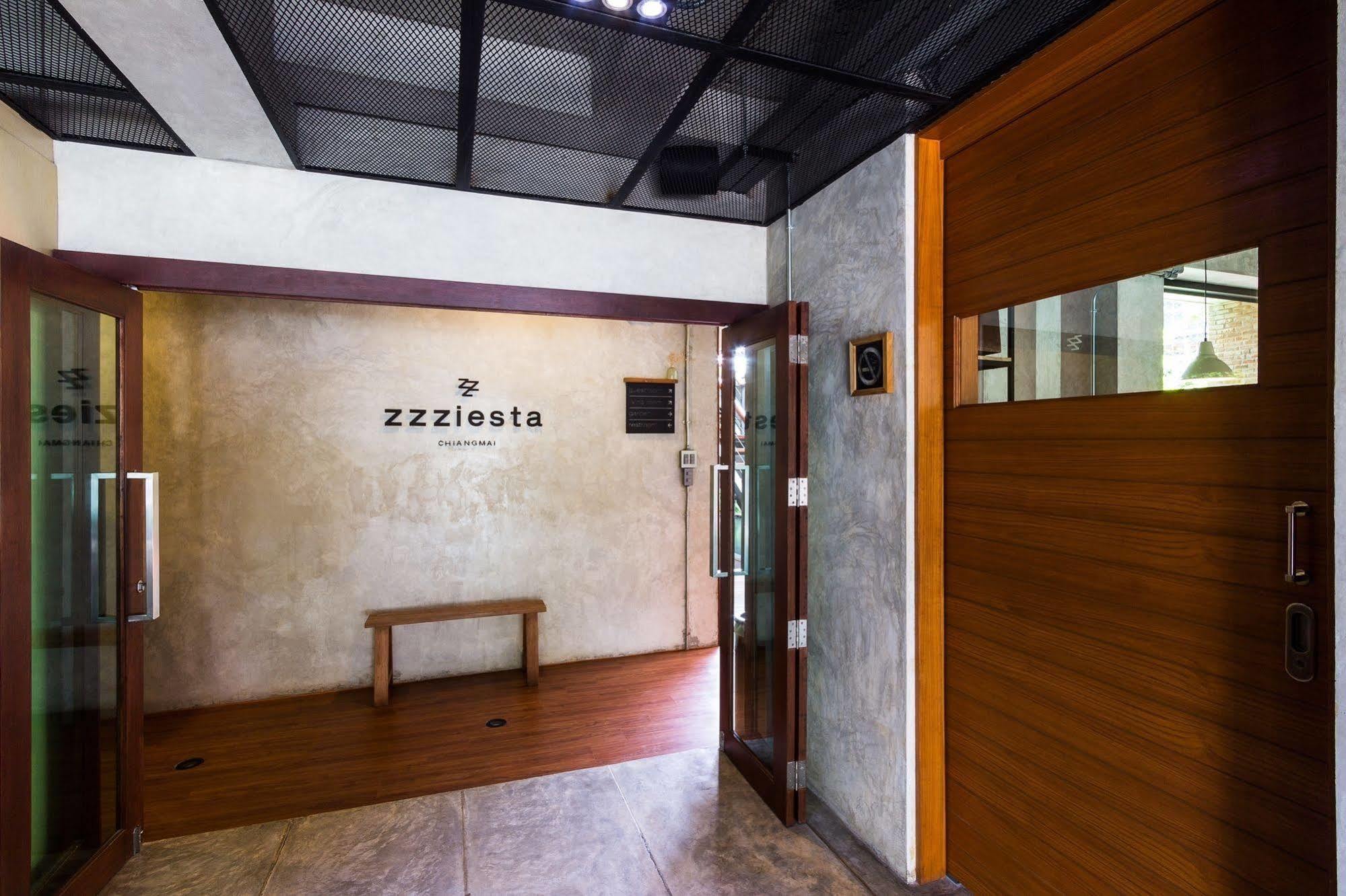 Zzziesta Chiang Mai Bed and Breakfast Exteriör bild